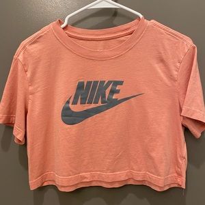 Nike Cropped T-Shirt